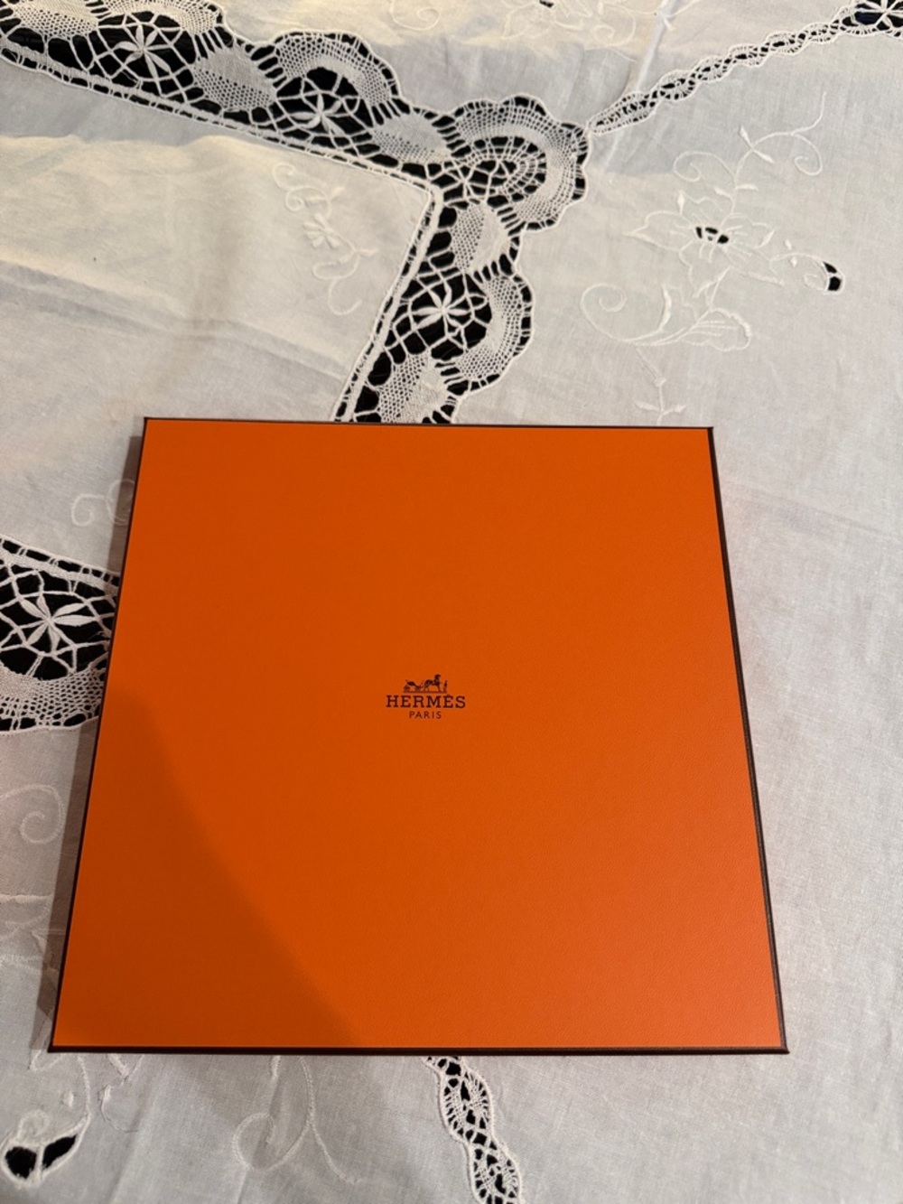 Hermès Orange Signature Gift Box（scarf）